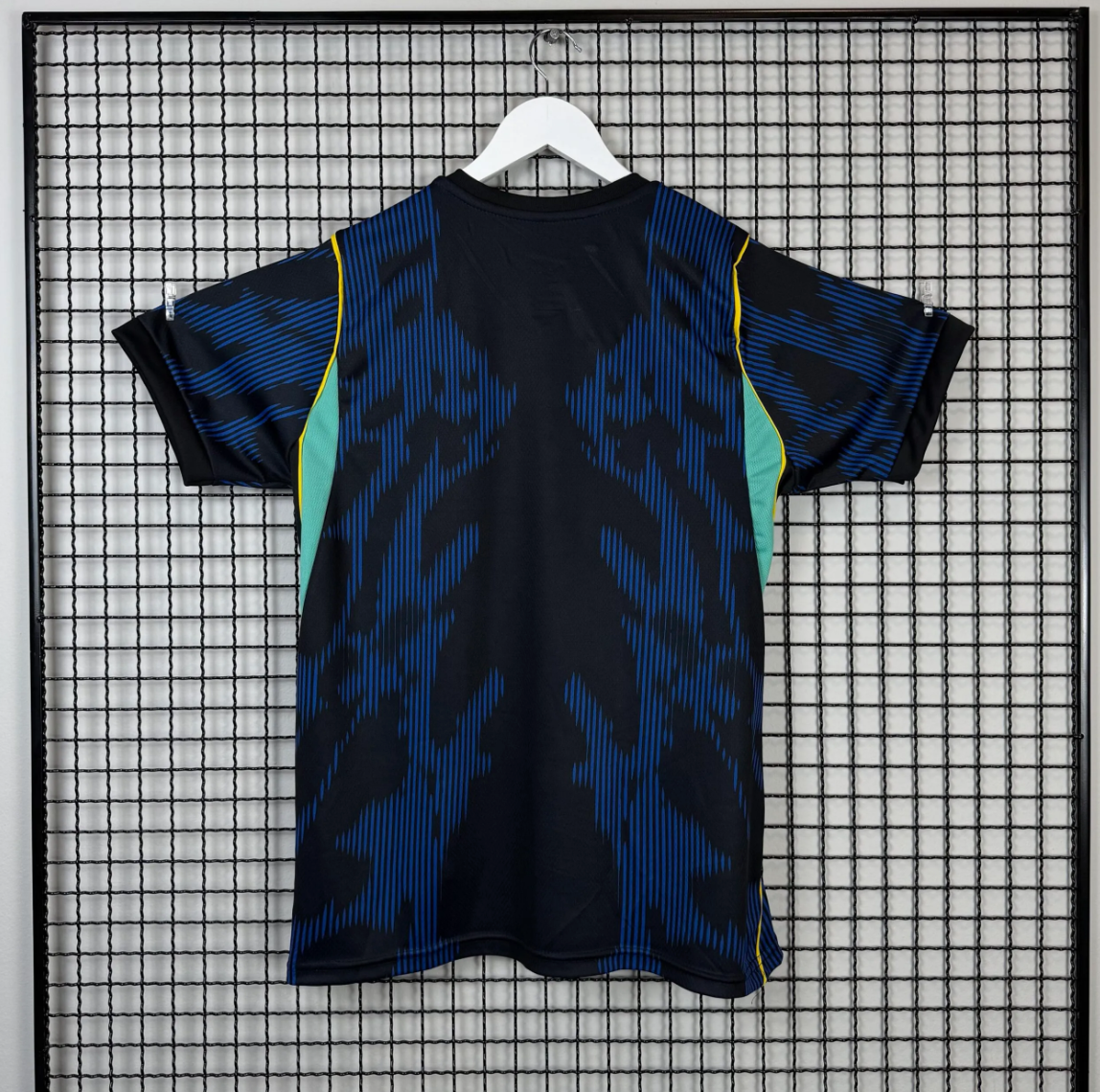 Camisa da Seleção Brasileira Azul 26/27.