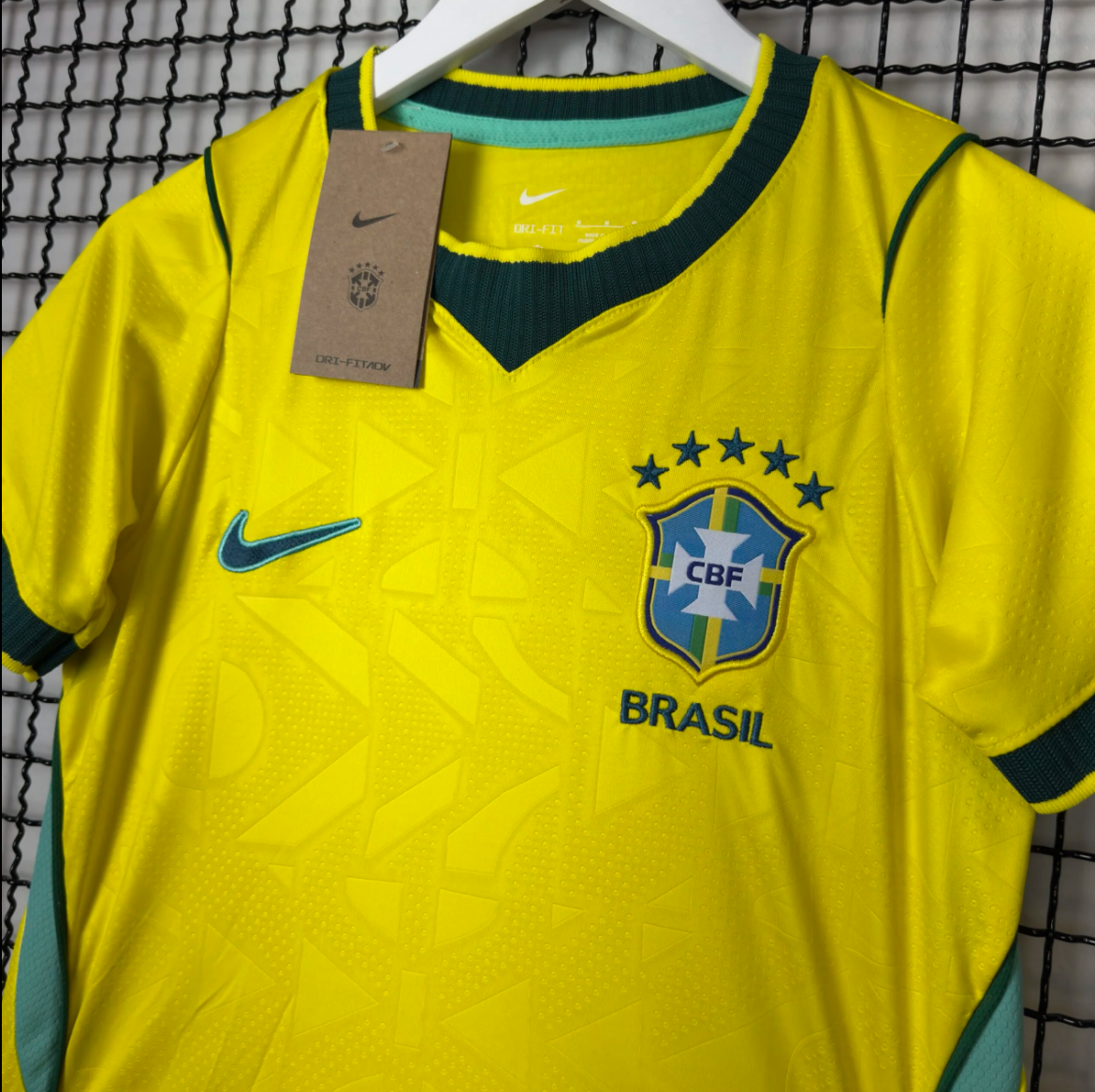 Lançamento Camisa Seleção Brasileira Copa do Mundo Amarela FEMININA 26/27