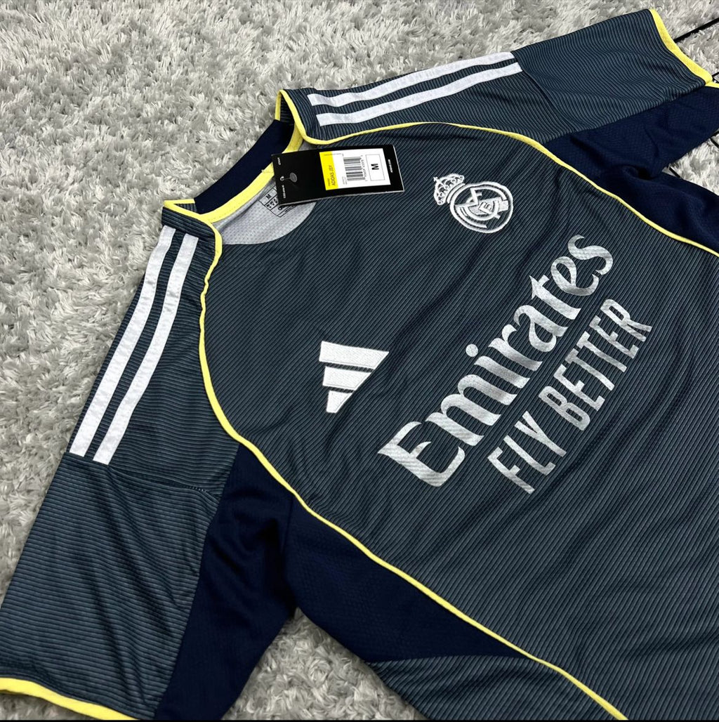 Camisa do Real Madrid Cinza 2025