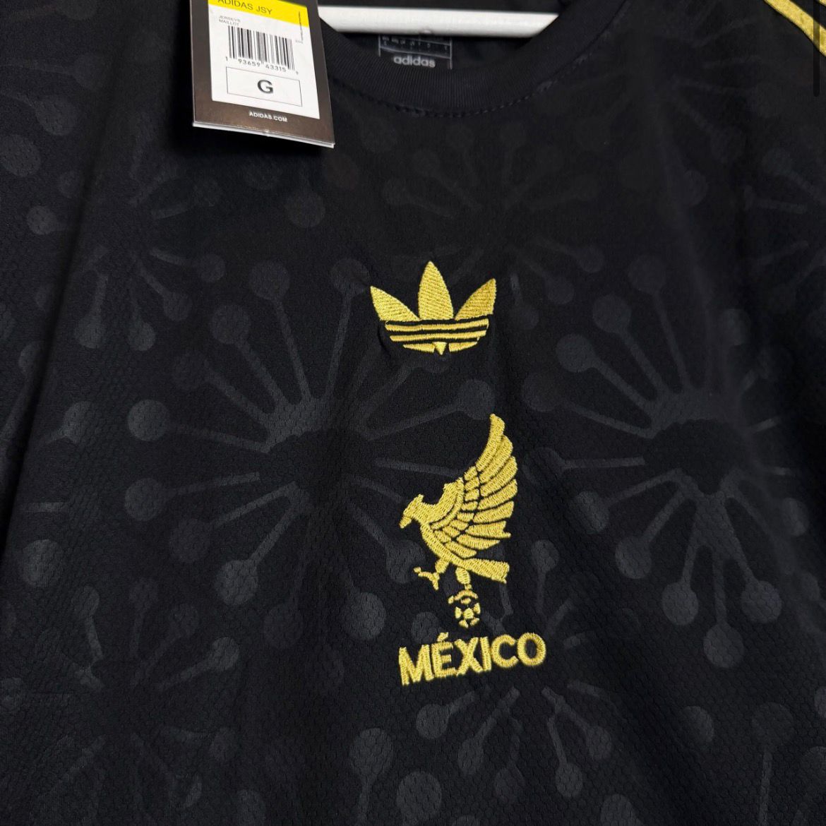 Camisa de Time Seleção México Preta c/ Dourada