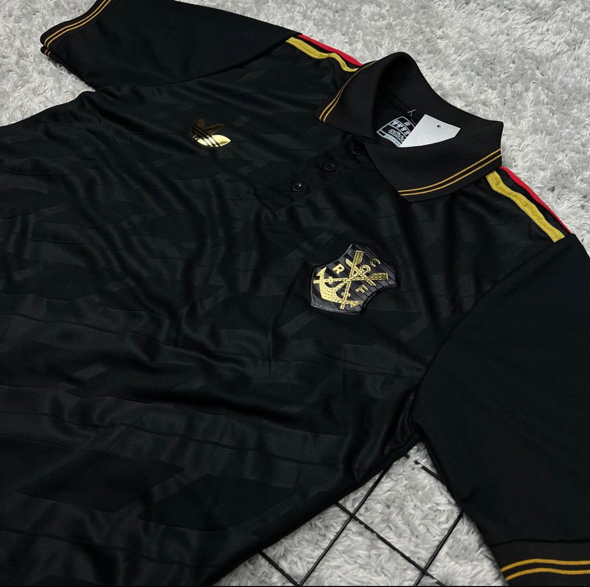 Camisa de Time Flamengo Edição Especial Polo Preta c/ Dourado