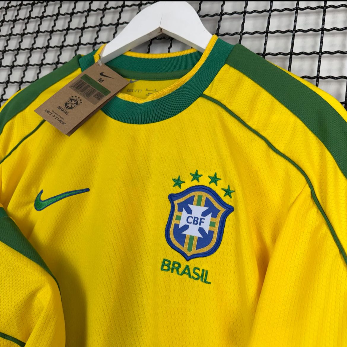 Camisa de Time Seleção Brasileira Amarela Retrô Lisa (Personalizada) Ronaldinho