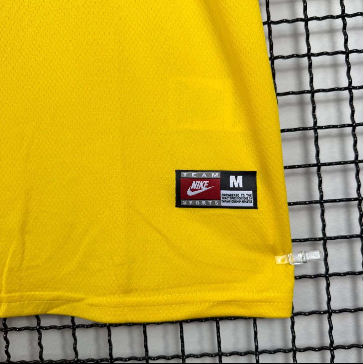 Camisa de Time Seleção Brasileira Amarela Retrô Lisa